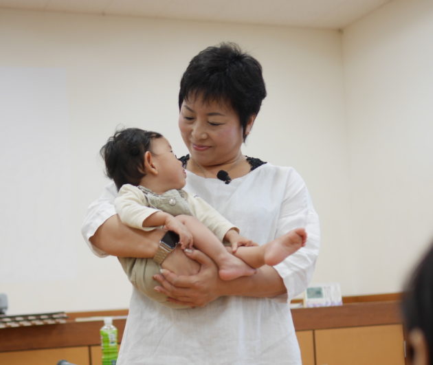 寝ると口がぽか んと開くのを防ぐ寝かせ方 お寺と写真と赤ちゃんと 豊前市ベビーフォト ベビーマッサージ教室つむぎ